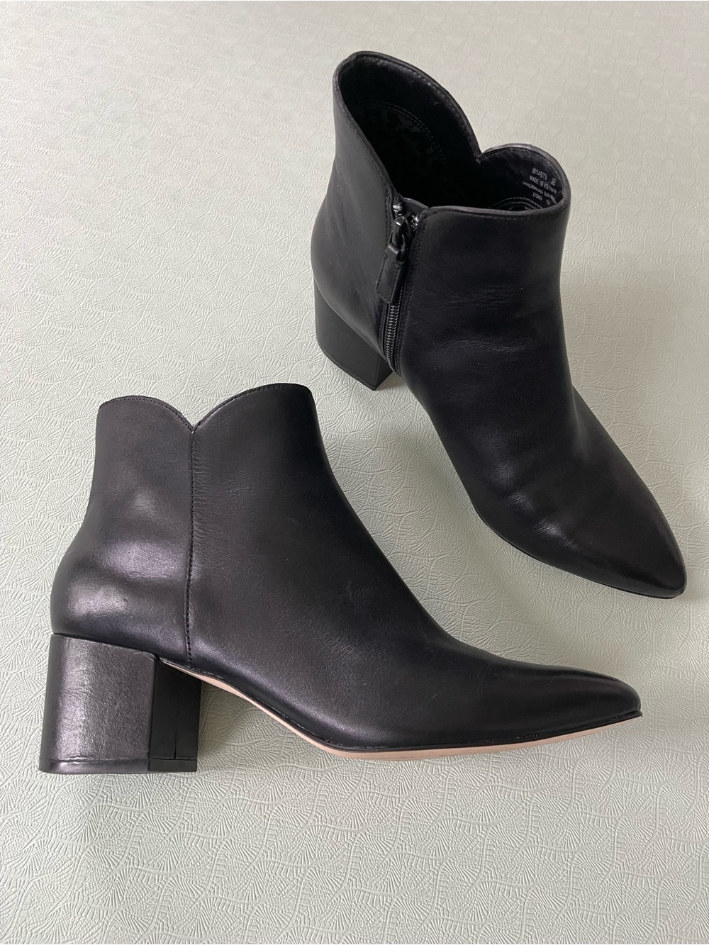 Cole Haan Black Leather Pointed Toe Elyse Bootie Sz 9B